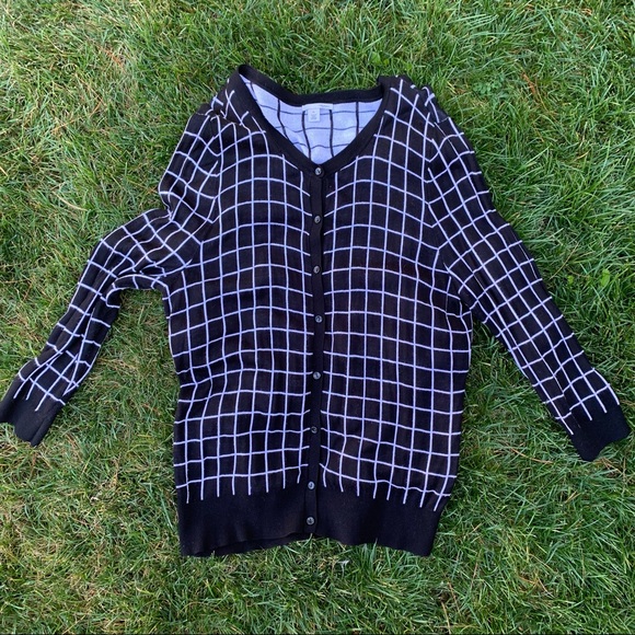 Cardigan Lot - Picture 6 of 9